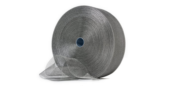 Smooth knitted wire mesh
