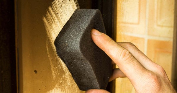 Cleaning stove glass with steel wool