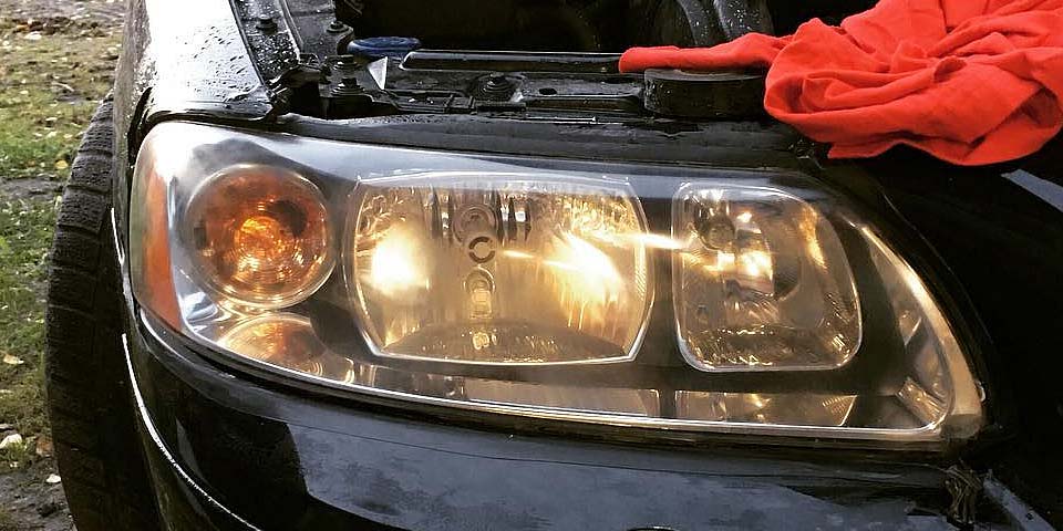 Polishing dull headlights and making them clear again
